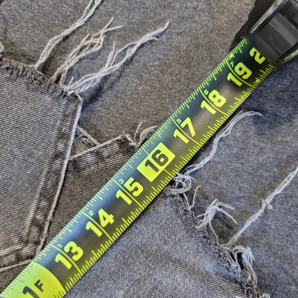 Zara Mini Skirt Womens Medium Black Jean Distressed Slit Front Button Up Denim - Picture 9 of 11